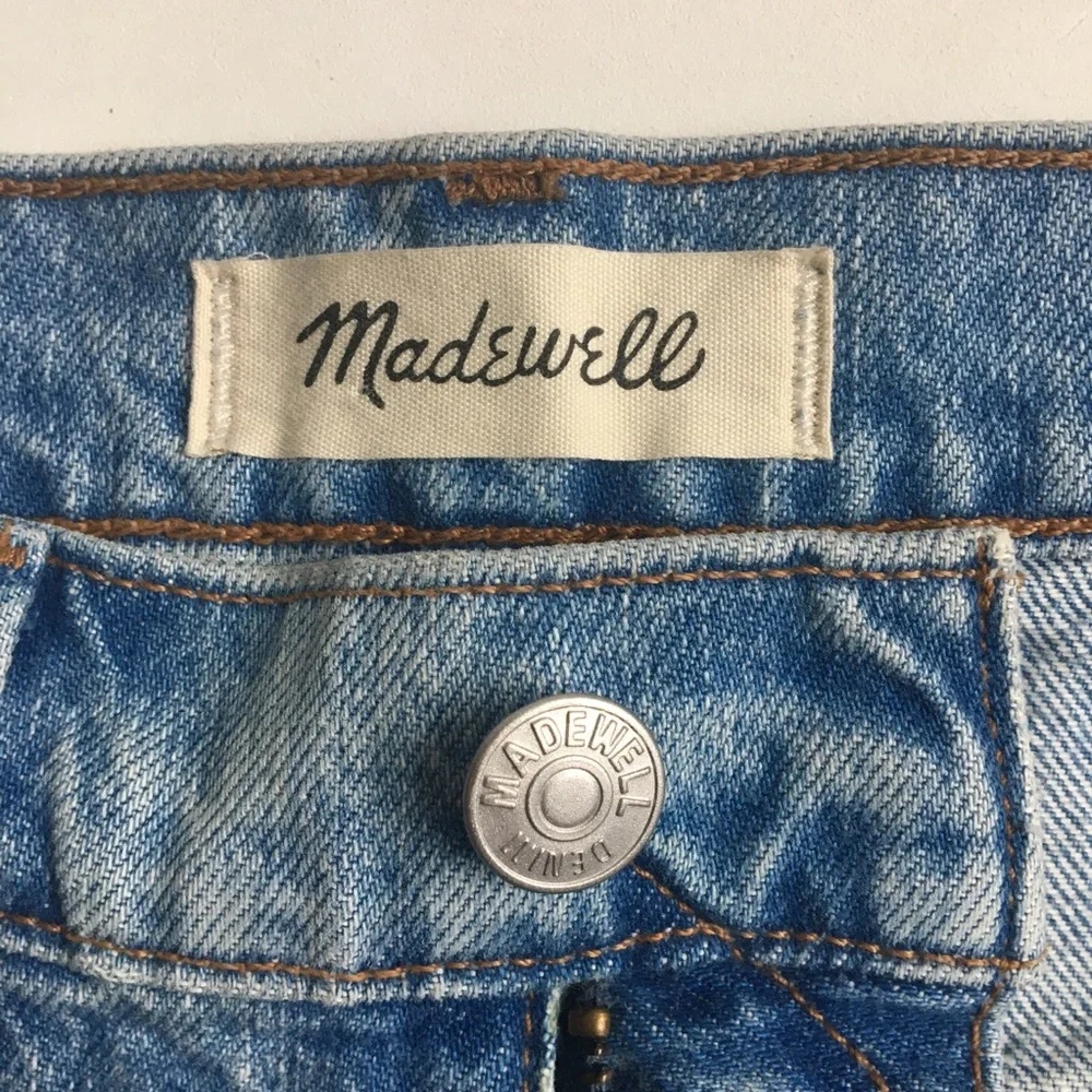 Madewell Relaxed Side-Slit Edition Raw Hem Denim Jean Shorts Madera Wash Size 25